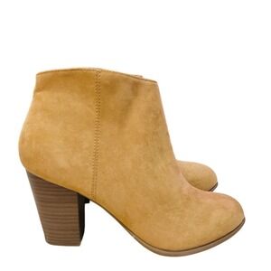 NEW Old Navy‎ Tan Faux Suede Ankle Boots Size 9